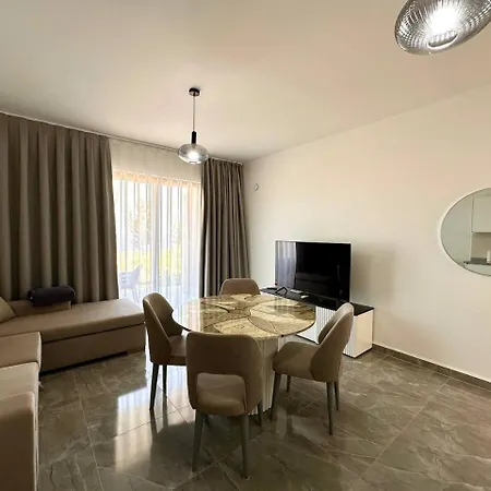 Apartment Dejablue, Block F2, Unit 12 Kalogrea